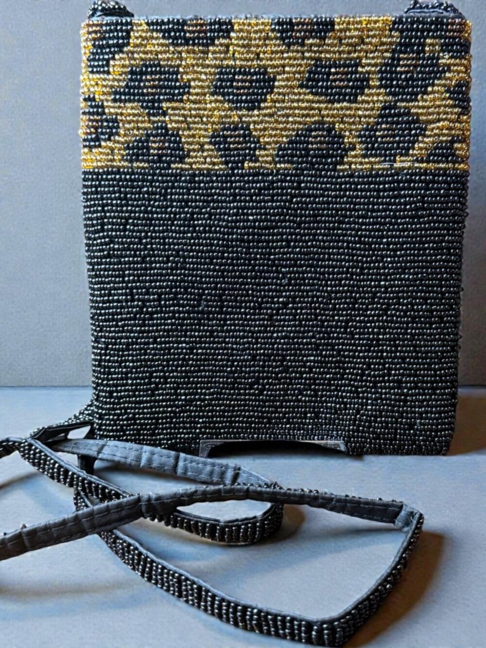 About Color Vintage Crossbody Leopard Print Glass Sead Bead Party Bag
